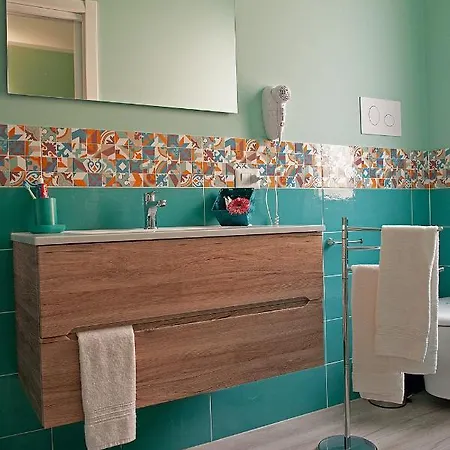 Bed and breakfast Rainbow 4*