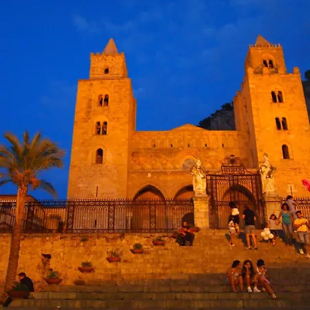 Rainbow Bed & Breakfast 4*