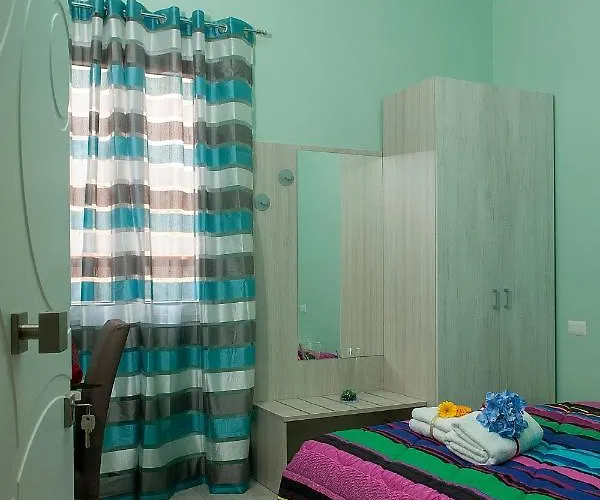 Rainbow Bed & Breakfast 4*