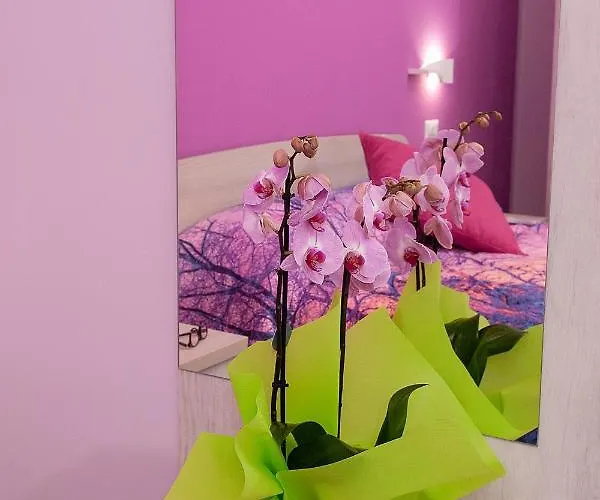 Rainbow Bed & Breakfast 4*
